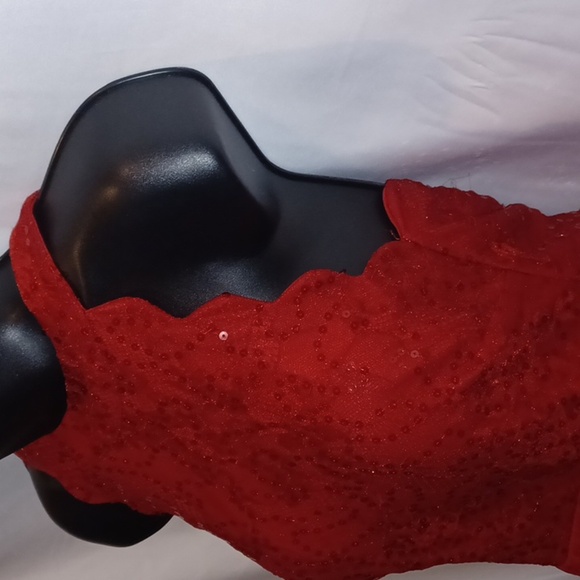 Speechless Juniors Red Sequined Halter Above the Knee Party Dress, Size 9 - Picture 3 of 7